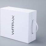 Portable hinged-lid shoulder box