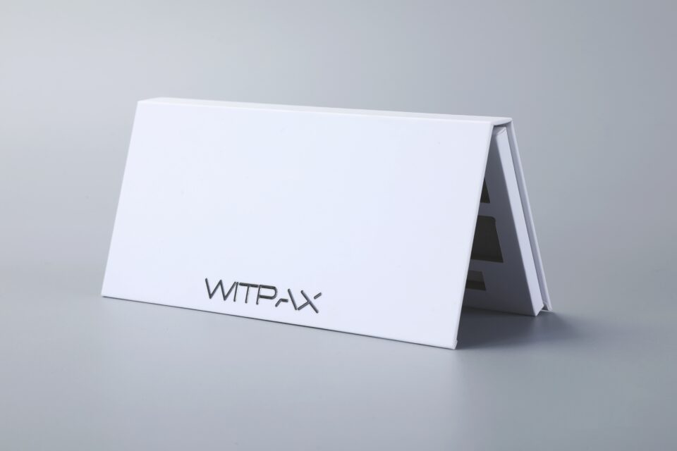 eyeshadow palette packaging