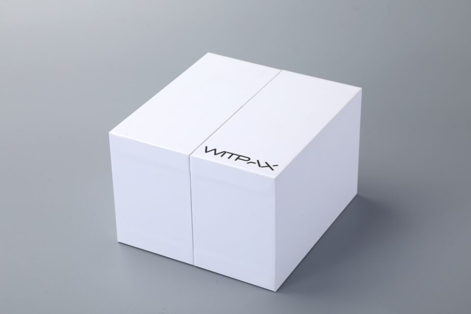 Double flip-top box with inserts