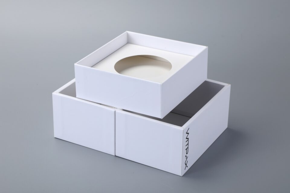 Double flip-top box with inserts