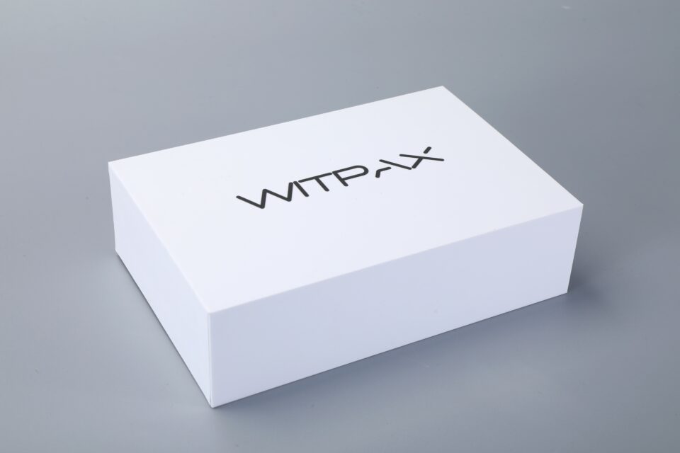 Sliding drawer box with inner flip-top