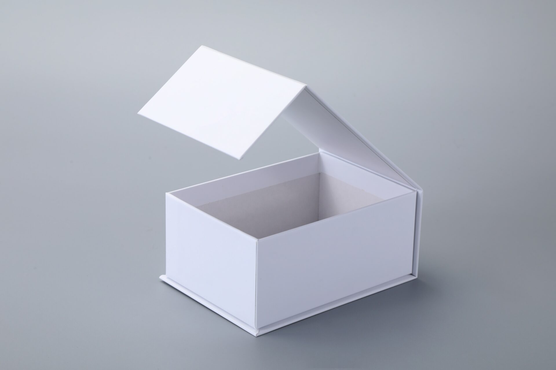 Magnetic closure boxes type 4