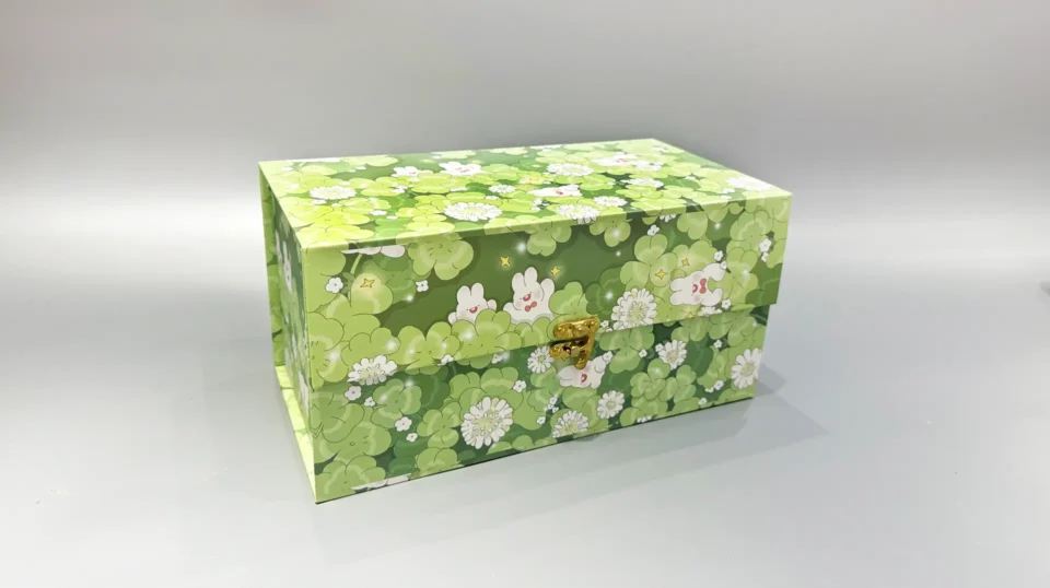 customized flip-top gift box with lock
