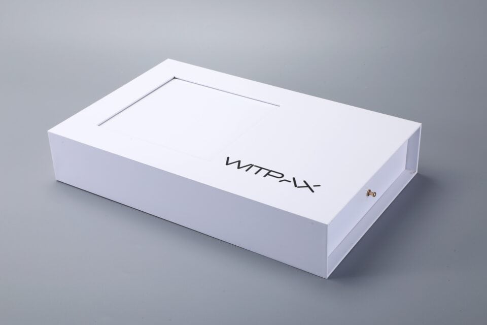 Drawer box with window