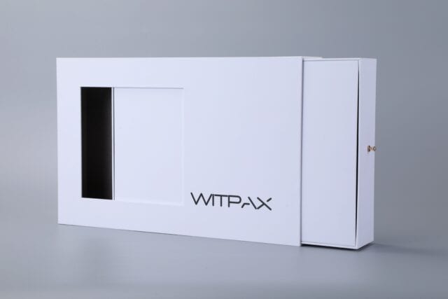 White drawer box with a rectangular window on the left.